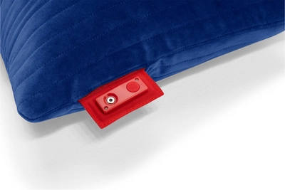 3---fatboy-hotspot-quadro-line-velvet-flash-blue-1920x1280-closeup-05-106260