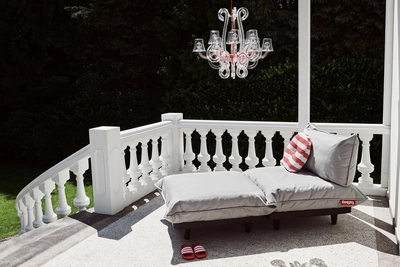 3----fatboy-paletti-corner-seat-outfit-mist-1920x1280-ambiance-10-106388