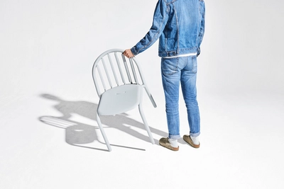 8---fatboy-freds-chair-light-grey-1920x1280-masterpiece-03-106470