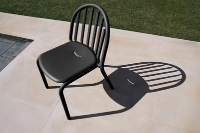 8---fatboy-freds-chair-anthracite-1920x1280-ambiance-02-106473 (1)
