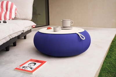 8---fatboy-dumpty-outdoor-yves-blue-1920x1280-ambiance-02-106506