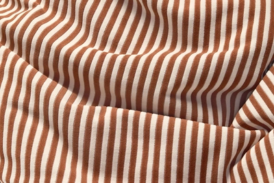 3---fatboy-original-slim-terry-cognac-creme-1920x1280-closeup-04-106710