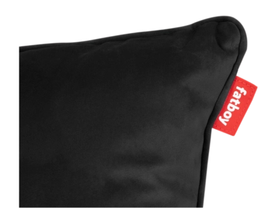 2---fatboy-recycled-king-pillow-velvet-black-1920x1280-closeup-04-107077