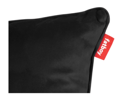 3---fatboy-recycled-square-pillow-velvet-black-1920x1280-closeup-04-107079