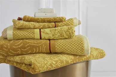4---CONIMG_Tournesol_Towel_Yellow-01_Mood_Large.jpg_20211123100535