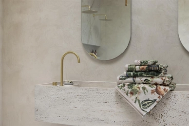 Menagerie Towel_Ivory_UV_UV_30x50_1