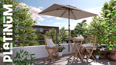 3---A01_Platinum_Sun_-_Shade_Center_pole_parasols_Lisboa_Ambiance-low-res(1)