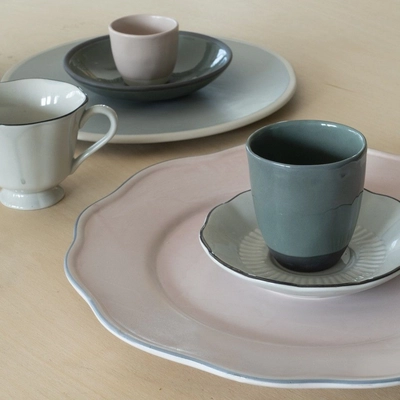 P1140559_The_Table_a430