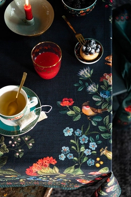 pip-kitchen-table-textiles-05-lowres