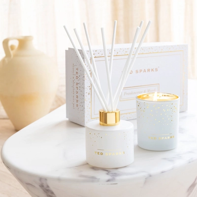2---ted-sparks-candle-diffuser-gift-set-frankincense-m (1)