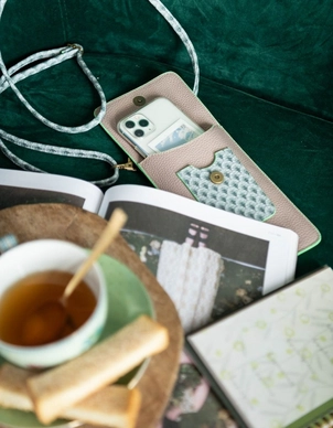 pip-home_bags-141-lowres_1