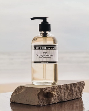 2---8720701162280 Hand Soap Voyage Vétiver 250 ml moodshot 1 768x960