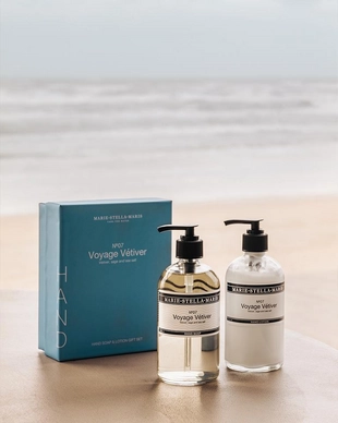 2---8720701162310 Hand Gift Set Voyage Vétiver 2 x 250 ml moodshot 1 768x960