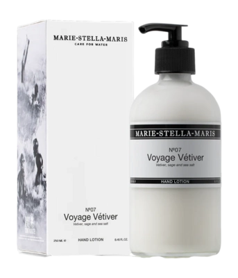2---8720701166165_HandLotionVoyageVetiver250mlsecondary_primarypackshot768x960-_no-bg