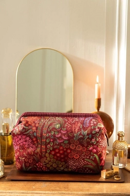 6---at_pip_bags_fw24_amaka_1156_lr_1