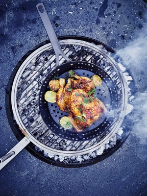 3---BK-BS-BBQ_20Frypan_20w-holes_20Top2