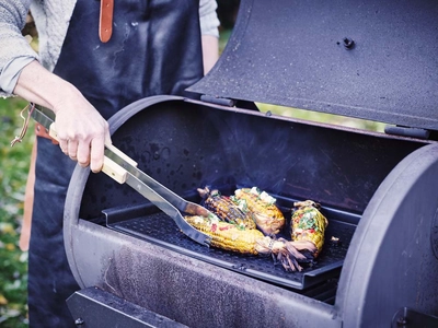 4---BK-Black_20Steel-BBQ_20Multi-Grill_20Tray_20w-all_20holes_204
