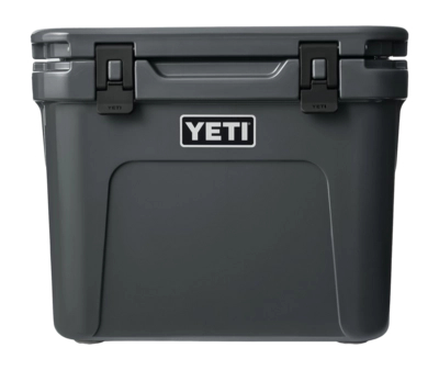 site_studio_hard_goods_Roadie_32_Charcoal_Front_4127_Primary_B_2400x2400_ca23db89-00f0-4ea2-af8e-7ab7f0eaf175-_no-bg