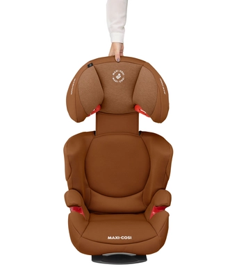 9---JPG RGB 300 DPI-8751650110_2020_maxicosi_carseat_childcarseat_rodiairprotect_brown_authenticcognac_lightweight_front 