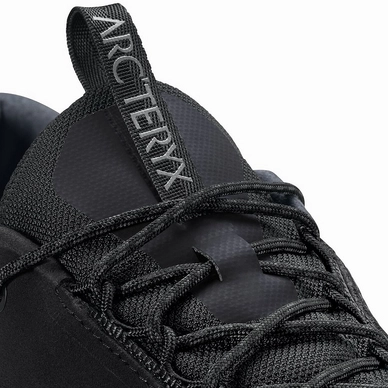 9---Konseal-FL-2-Leather-GTX-Shoe-Black-Black-Lace-Detail