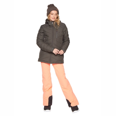 9610092_756_model_front-full_01