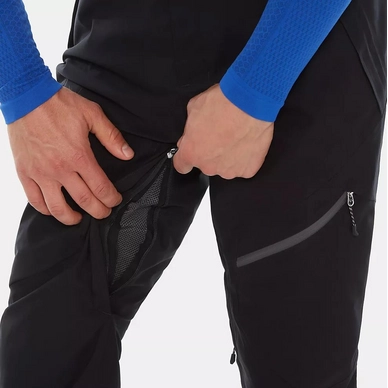 Anonymous TNF Black5