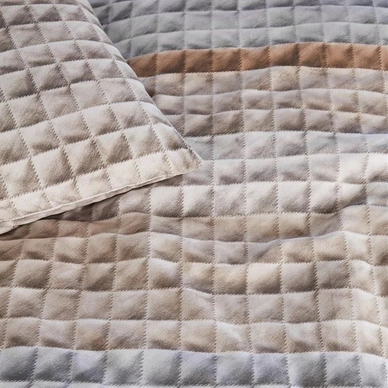 CONIMG_Quilted_Squares_Natural-40_detail_Large.jpg_20191001153035