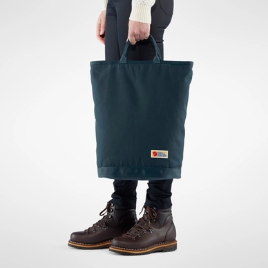 F27240_FW19_c_vardag_totepack_fjaellraeven_21