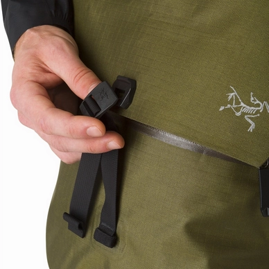Granville-20-Backpack-Bushwhack-Front-Buckle
