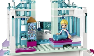 Lego Elsa's Magische Ijspaleis