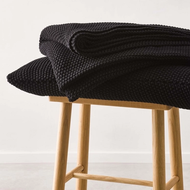 Nordic_knit_Cushion_Black_730132_403_105_LR_S1_P