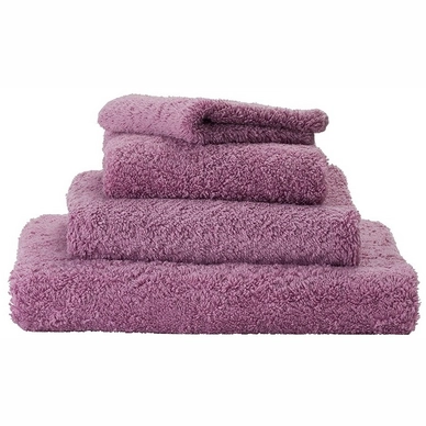 Douchelaken Abyss & Habidecor Super Twill Orchid (70 x 140 cm)