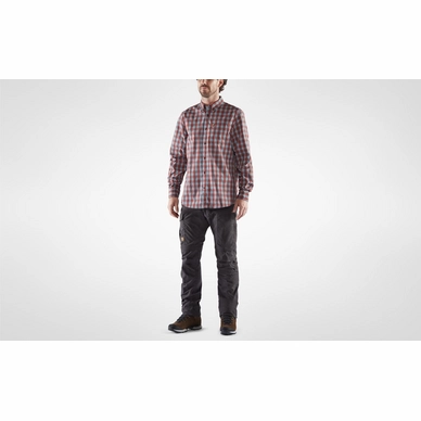 Ovik_Shirt_LS_M_82604-325_C_MODEL_FJR