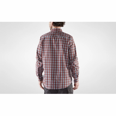 Ovik_Shirt_LS_M_82604-325_D_MODEL_FJR