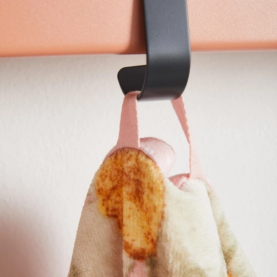 ROSALEE_ROSE_TOWEL_DETAIL_LR1