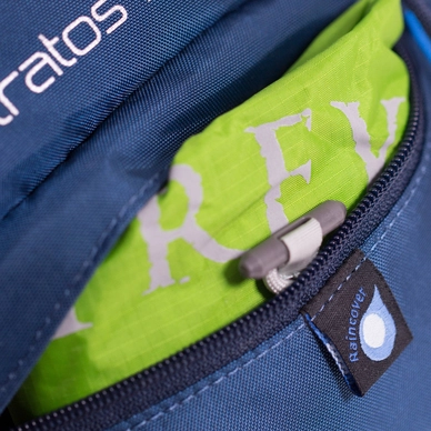 Osprey stratos 24 deals eclipse blue