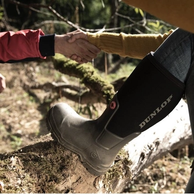 thumbnail image 2 of Dunlop Snugboot Pioneer Unisex Wellington Farm Gumboot – Waterproof & Comfortable (Sizes 5-13) 2 of 6