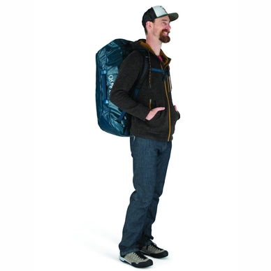 Transporter_Duffel95_F21_OnBody1_VenturiBlue