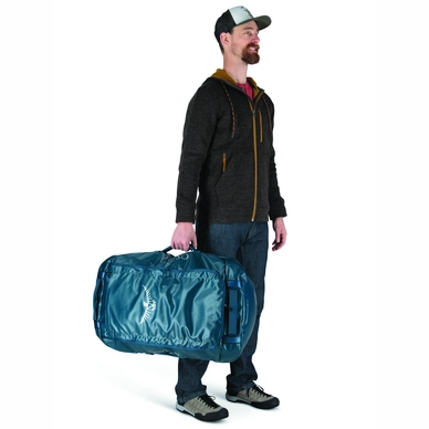 Transporter_Duffel95_F21_OnBody3_VenturiBlue