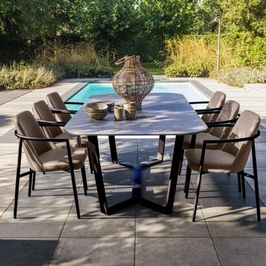 Youkou-dining-black-ash-grey-Teeburu-table-oval-black-concrete-1536x1025