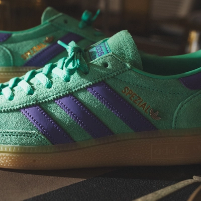 adidas Women Handball Spezial Hi-Res Green / Purple Rush / Gold 25Metallic  | Sneaker District COM