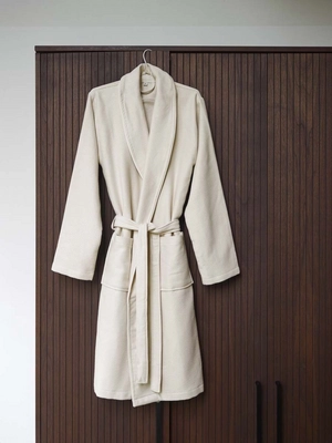 2---aquanova-aquanova-brooklyn-bathrobe-desert (1)