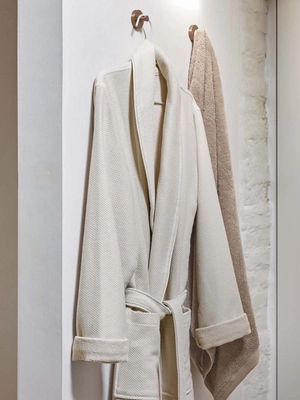 3---aquanova-aquanova-brooklyn-bathrobe-desert (2)