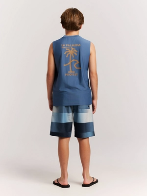 8---71861005_906_model_back-full_01