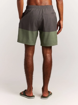 8---71761007_855_model_back-half_01