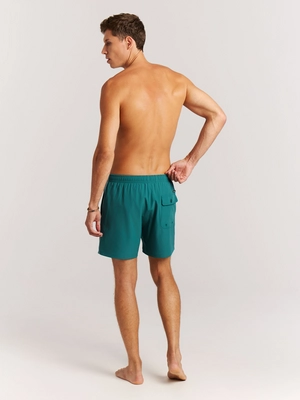 8---71761018_586_model_back-full_01