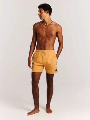 4---71761018_320_model_front-full_01