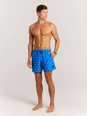 4---71761011_410_model_front-full_01