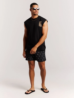 5---71761011_290_model_front-full_02