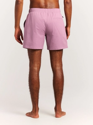 8---71751045_716_model_back-half_01